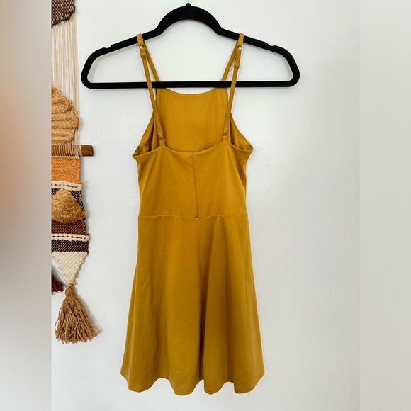 Girlfriend Collective Naomi Workout Dress in Yellow Green - Picture 2 of 4